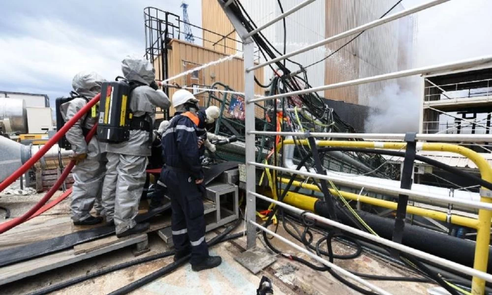 Υπό έλεγχο η φωτιά σε γαλλικό πυρηνοκίνητο υποβρύχιο